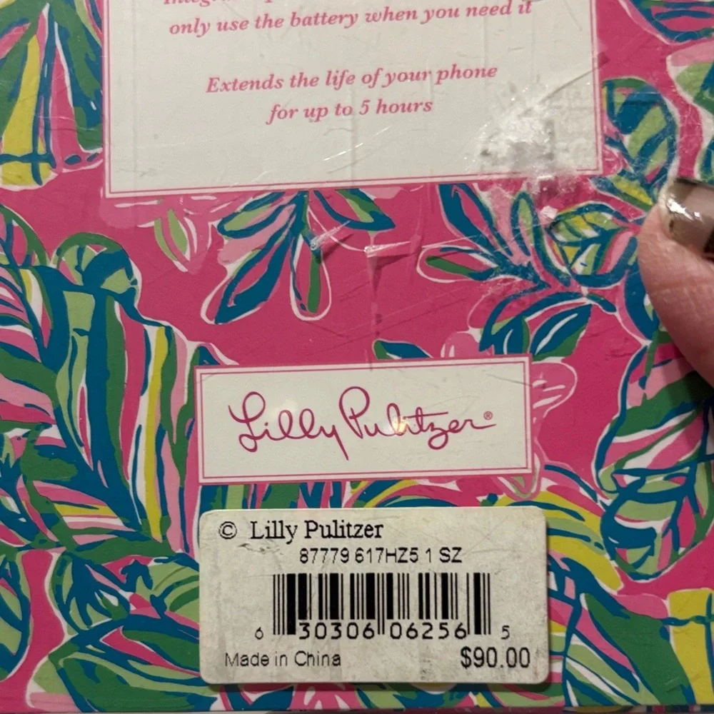 iPhone 5/5X. Are there any out there;). Lilly Pulitzer Vibrant Leafy Phone Case